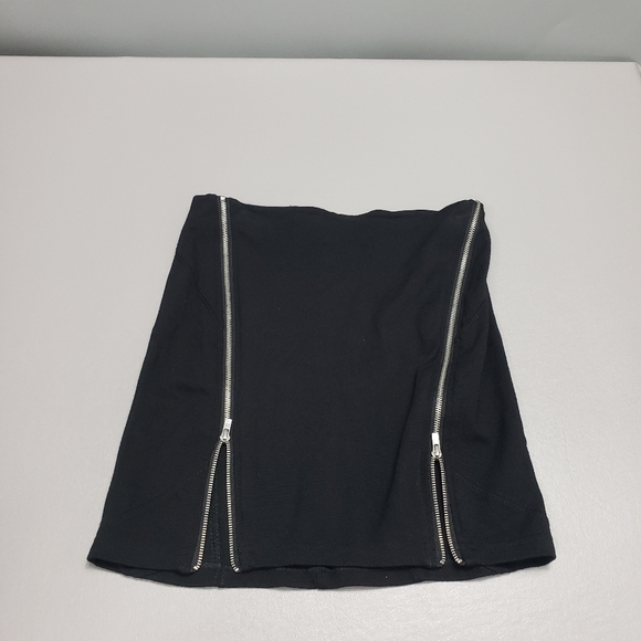 Forever 21 black zipper mini skirt size small - Picture 4 of 9
